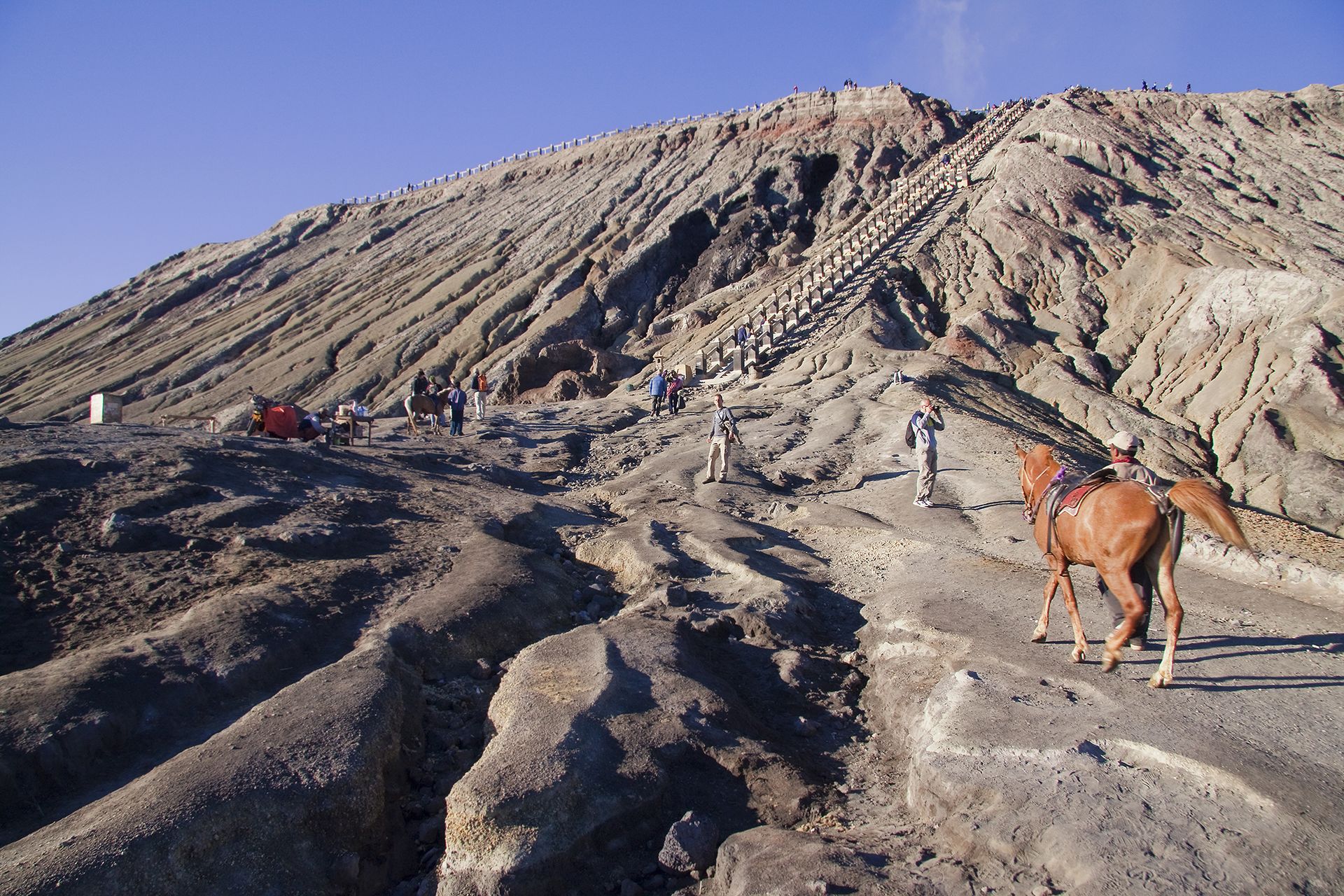 Riding_up_the_volcano_Mount_Bromo